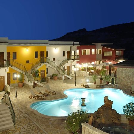 Hotel Ciuri Di Badia ブゼート・パリッツォーロ エクステリア 写真